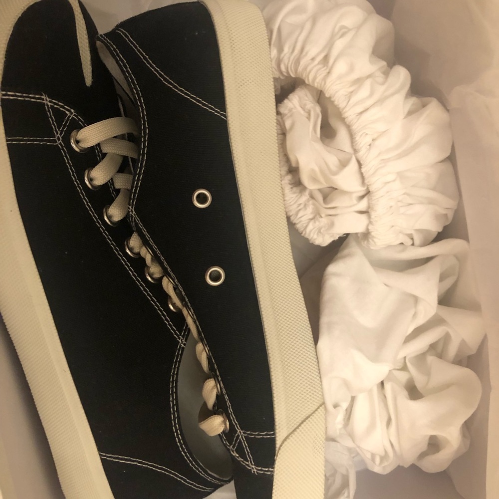 MAISON MARGIELA Black Canvas Tabi Sneakers - Picture 11 of 12